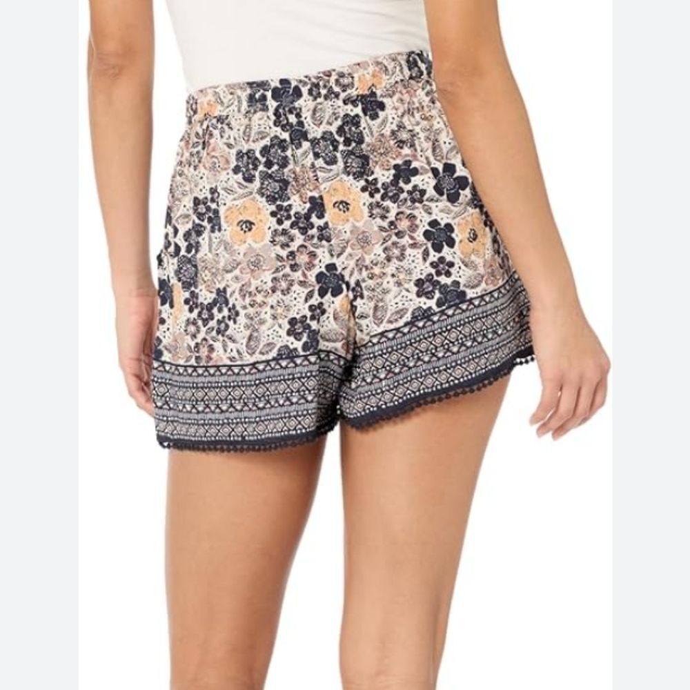 NWT Angie Printed Shorts With Fringe Drawstring Pockets Size Small